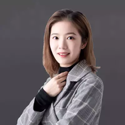 王堇